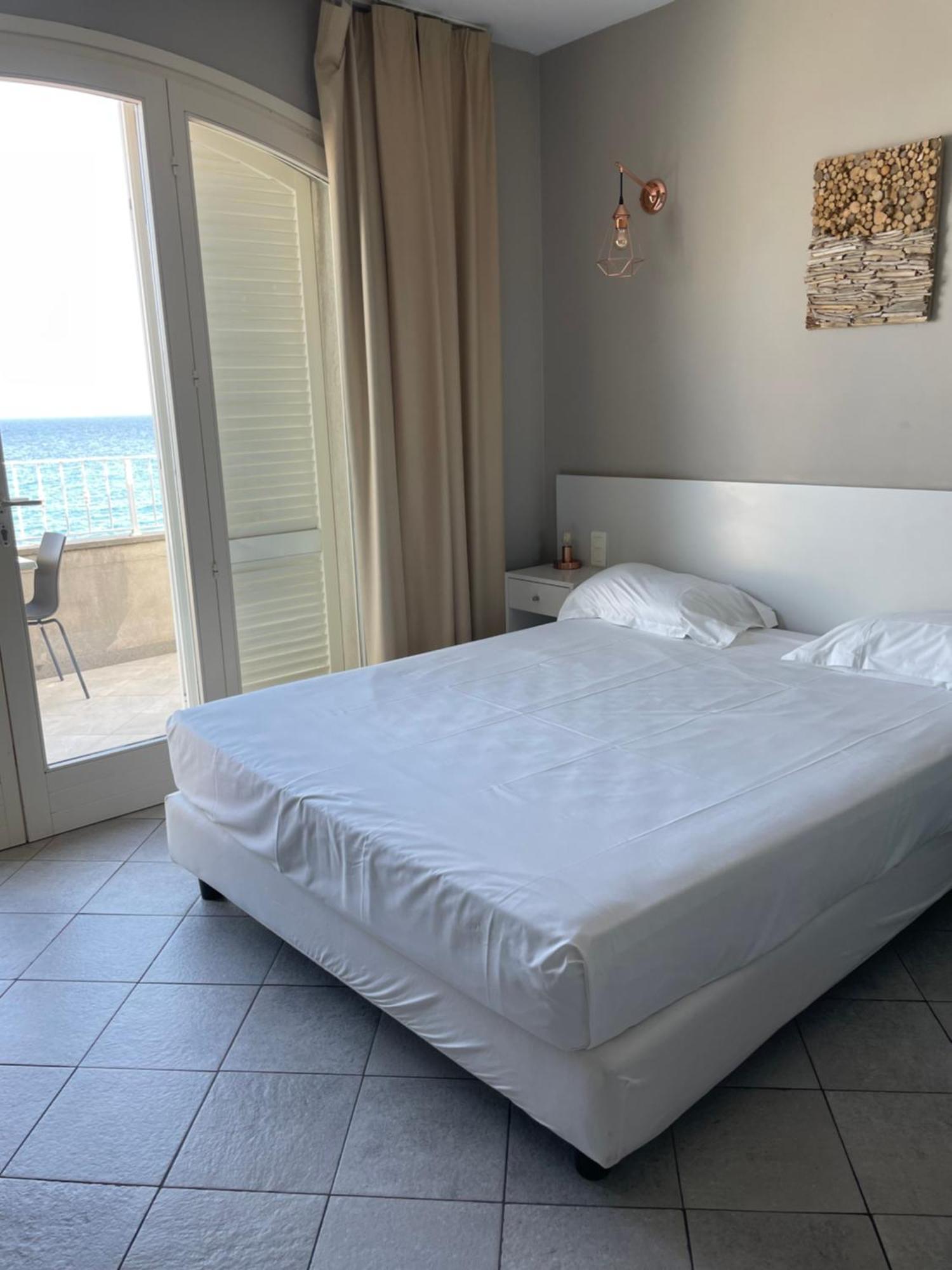 Torremare Otel Marine du Miomo Dış mekan fotoğraf